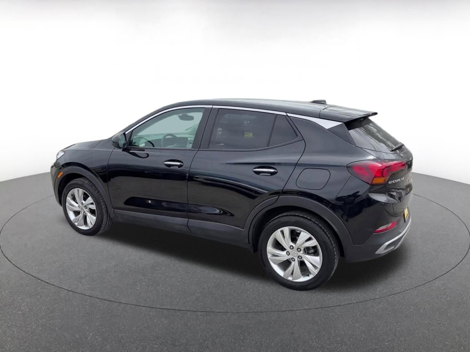 Used 2025 Buick Encore GX Preferred FWD image 10