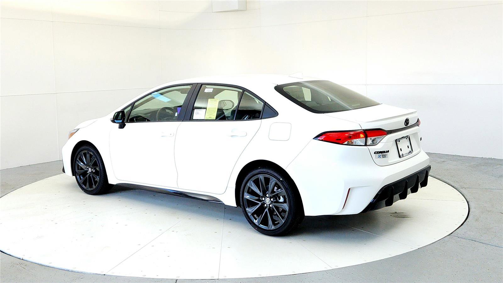 New 2026 Toyota Corolla SE FWD image 4
