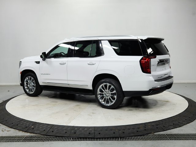Used 2023 GMC Yukon SLT RWD image 6