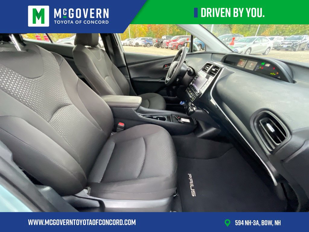 Used 2021 Toyota Prius LE w/ Carpet Mat Package (TMS) AWD/4WD image 22