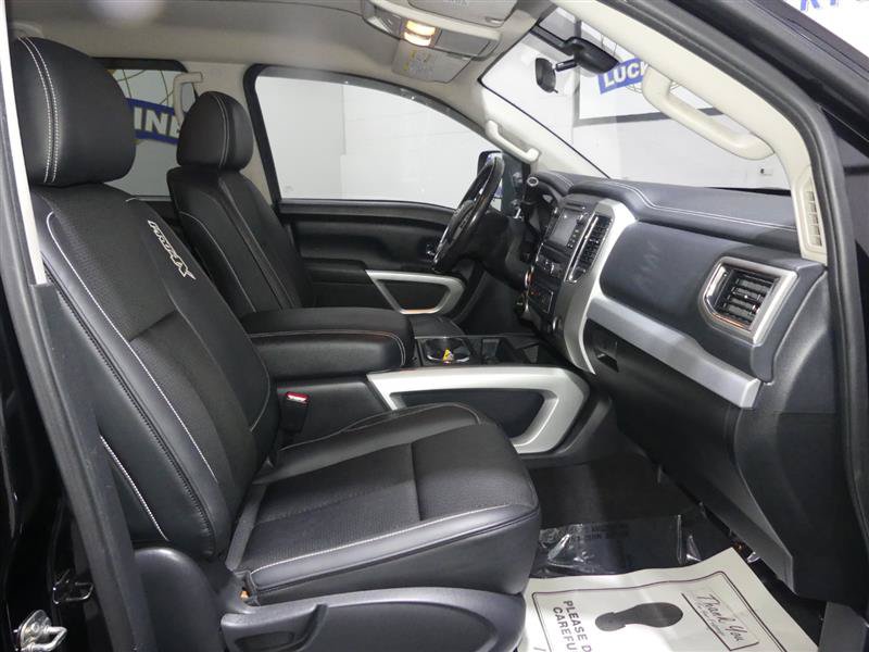 Used 2018 Nissan Titan PRO-4X AWD/4WD image 21