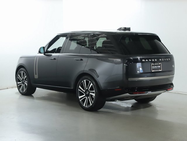 Used 2023 Land Rover Range Rover SE AWD/4WD image 5