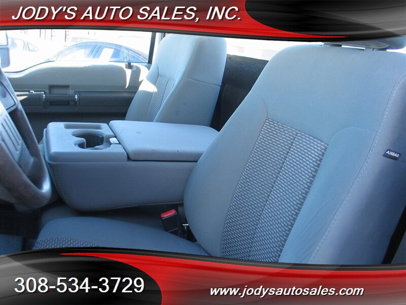 Used 2012 Ford F250 XL w/ PWR Equipment Group AWD/4WD image 5
