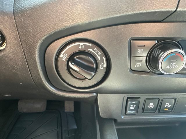 Used 2023 Nissan Frontier SV w/ SV Convenience Package AWD/4WD image 17