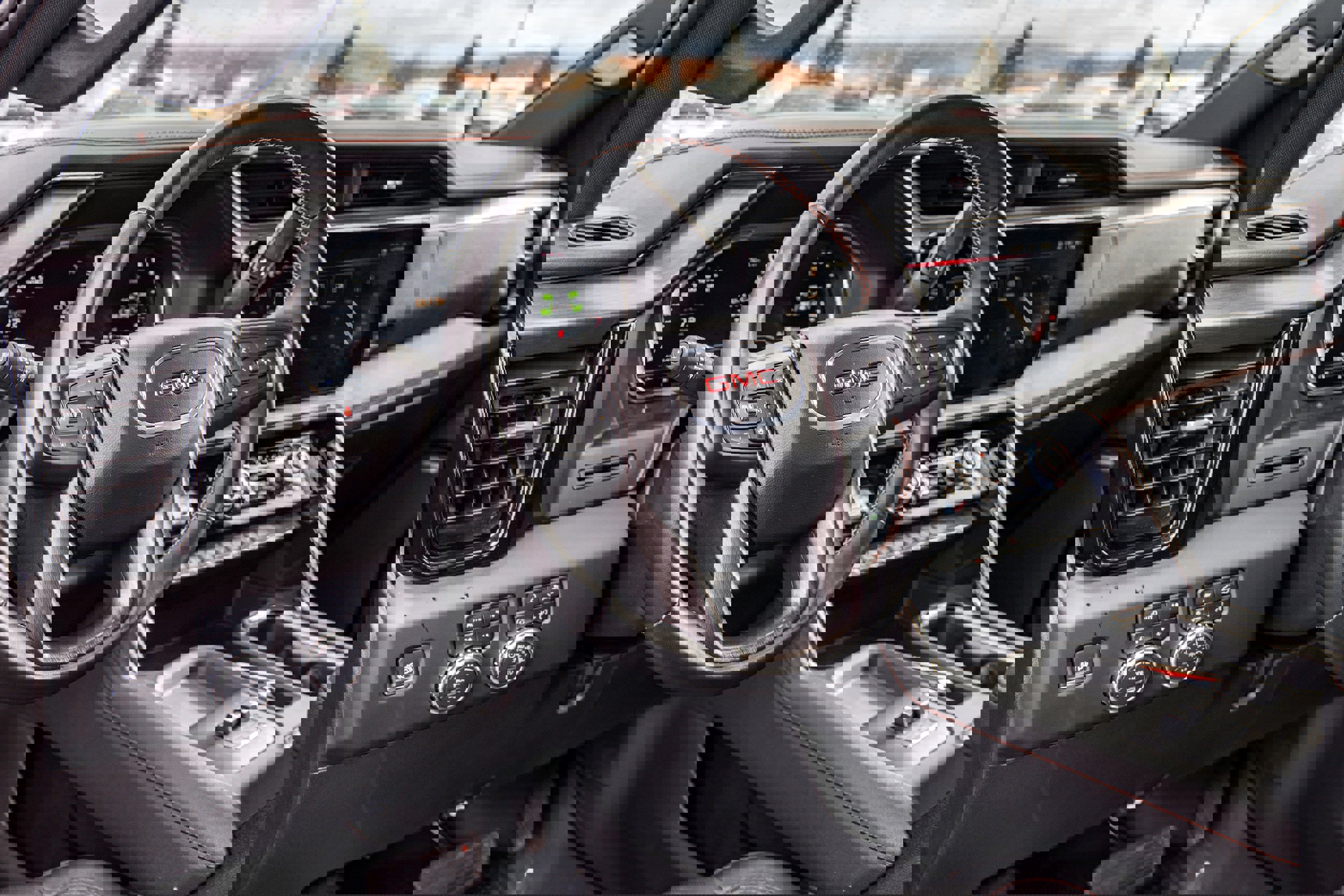 Used 2024 GMC Sierra 2500 AT4 image 10