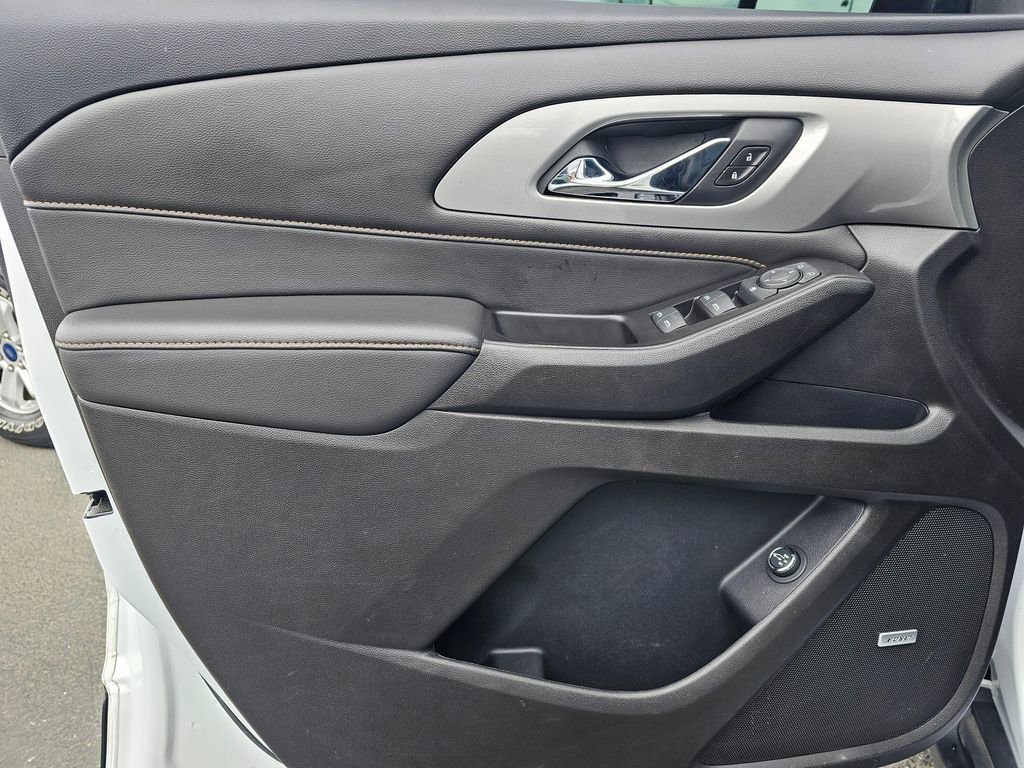 Certified 2020 Chevrolet Traverse LT w/ LT Premium Package FWD image 24