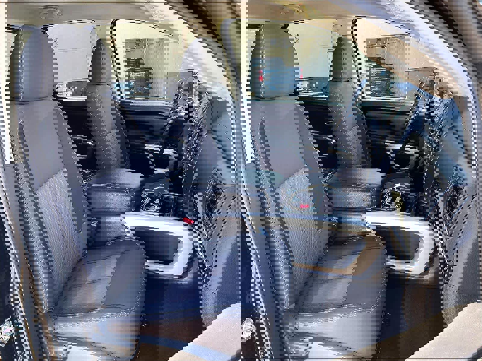 Certified 2023 Nissan Titan SV w/ SV Convenience Package image 10