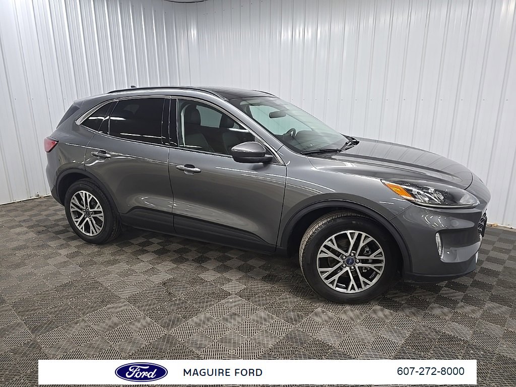 Used 2022 Ford Escape SEL image 1