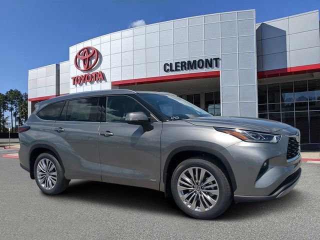New 2026 Toyota Highlander Platinum AWD/4WD image 1
