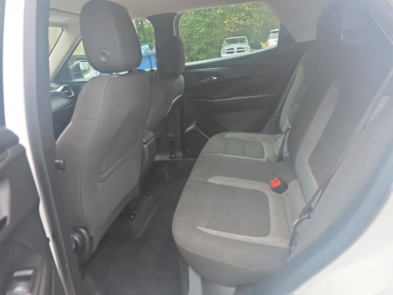 Used 2024 Chevrolet TrailBlazer LS FWD image 10