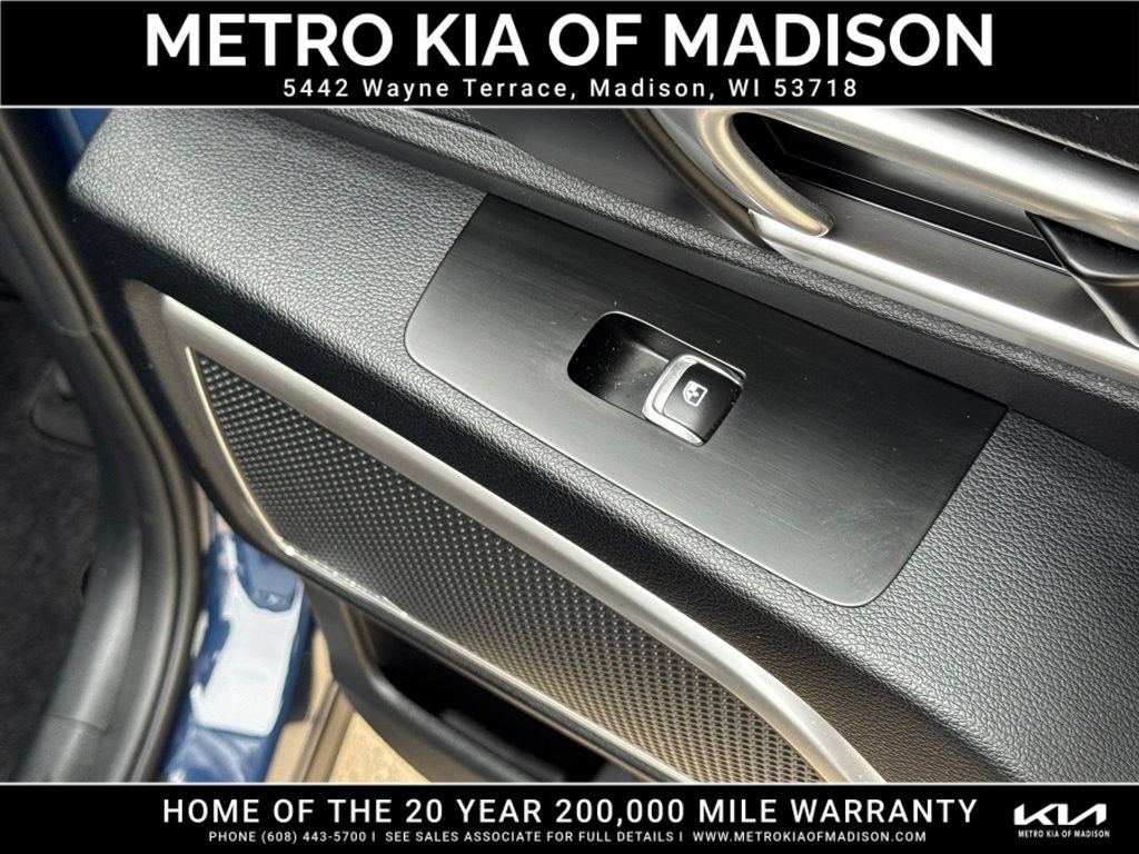 Used 2023 Kia Telluride S AWD/4WD image 41