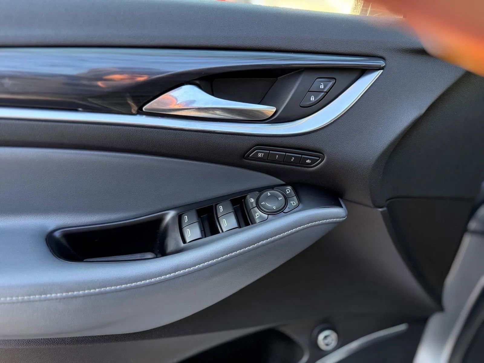 Used 2018 Buick Enclave Premium w/ Experience Buick Package image 29