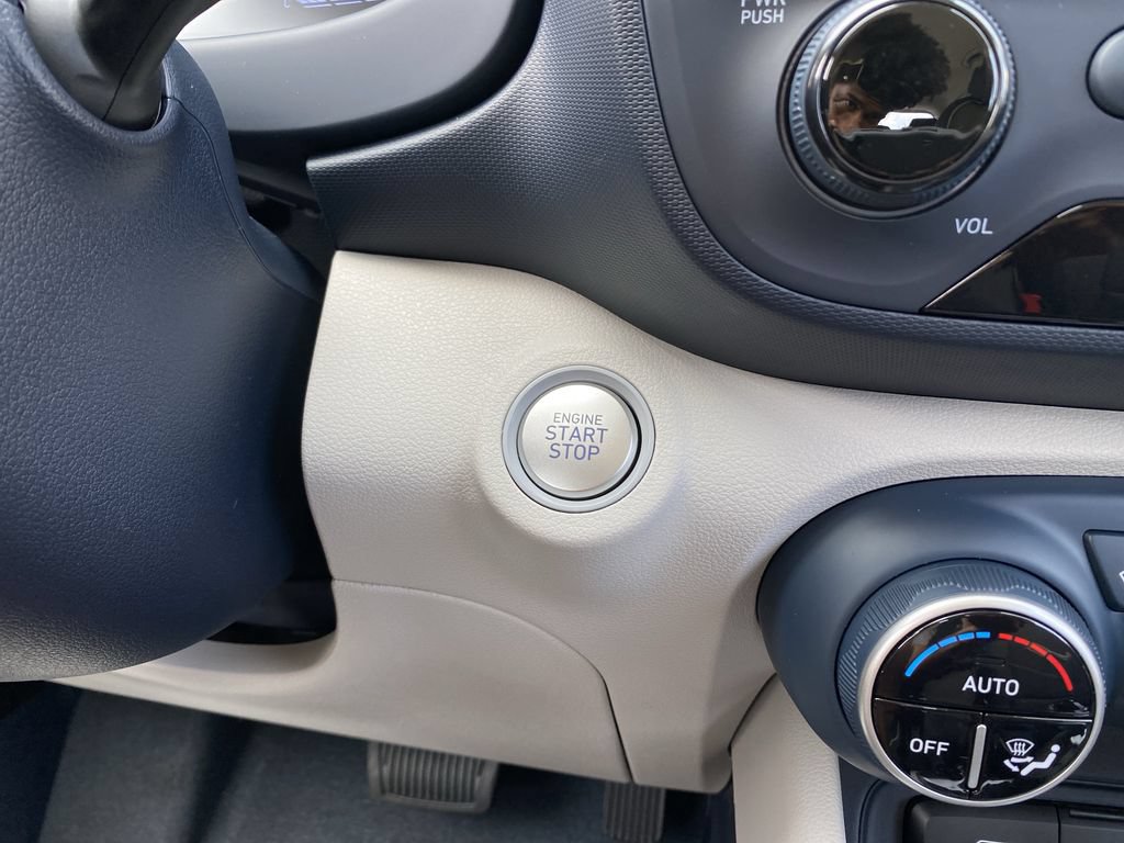 New 2026 Hyundai Venue SEL FWD image 22