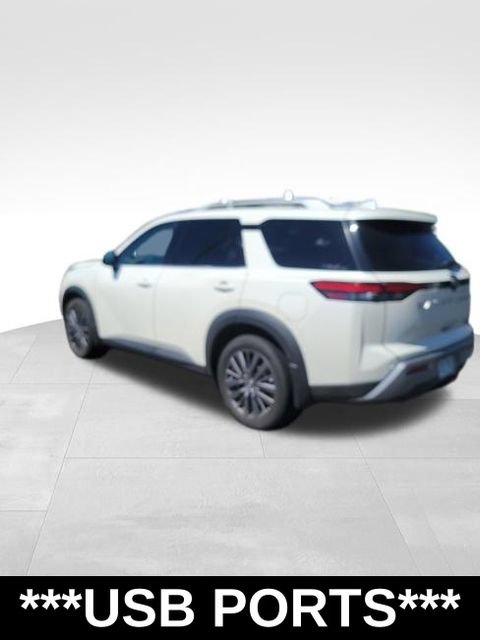 Used 2023 Nissan Pathfinder SL w/ SL Premium Package AWD/4WD image 5