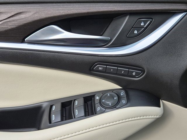 Certified 2024 Buick Enclave Avenir w/ Avenir Technology Package FWD image 21
