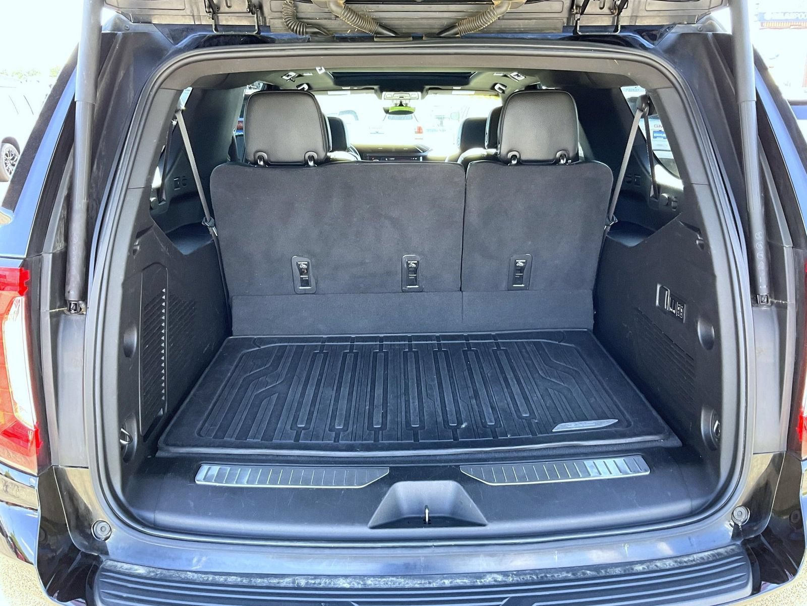 Certified 2022 GMC Yukon XL Denali w/ Denali Premium Package AWD/4WD image 23
