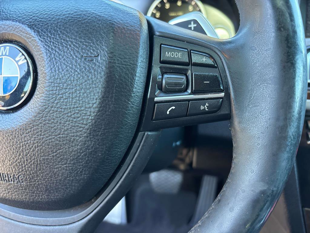 Used 2013 BMW 750i image 18
