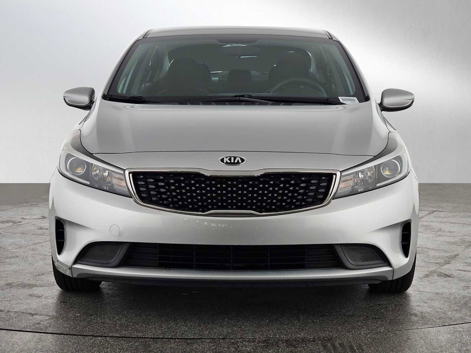 Used 2017 Kia Forte LX w/ LX Popular Package image 8