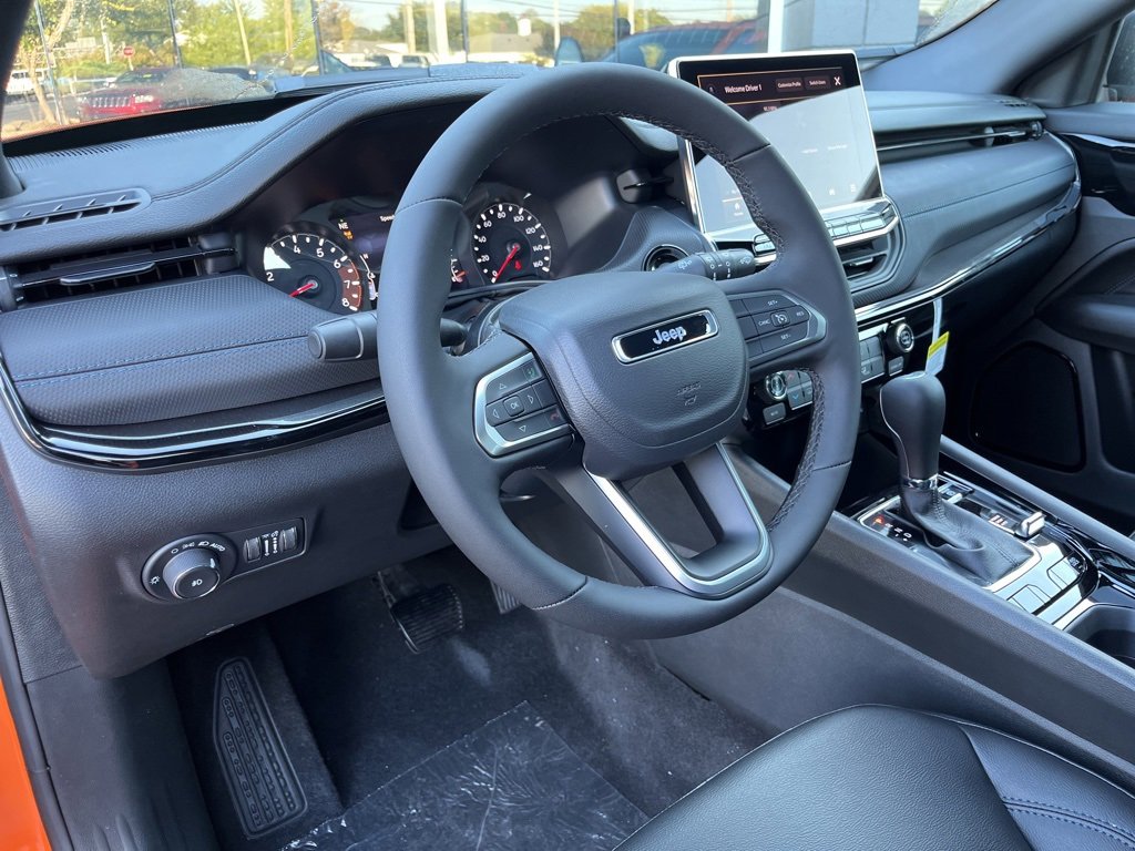 New 2026 Jeep Compass Latitude image 19