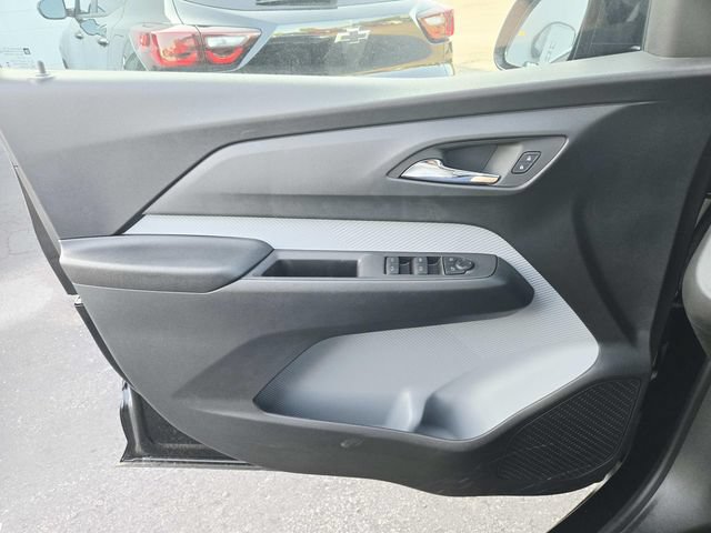 New 2027 Chevrolet Bolt RS w/ Technology Package FWD image 24