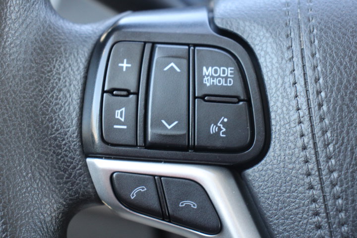 Used 2020 Toyota Sienna L FWD image 21