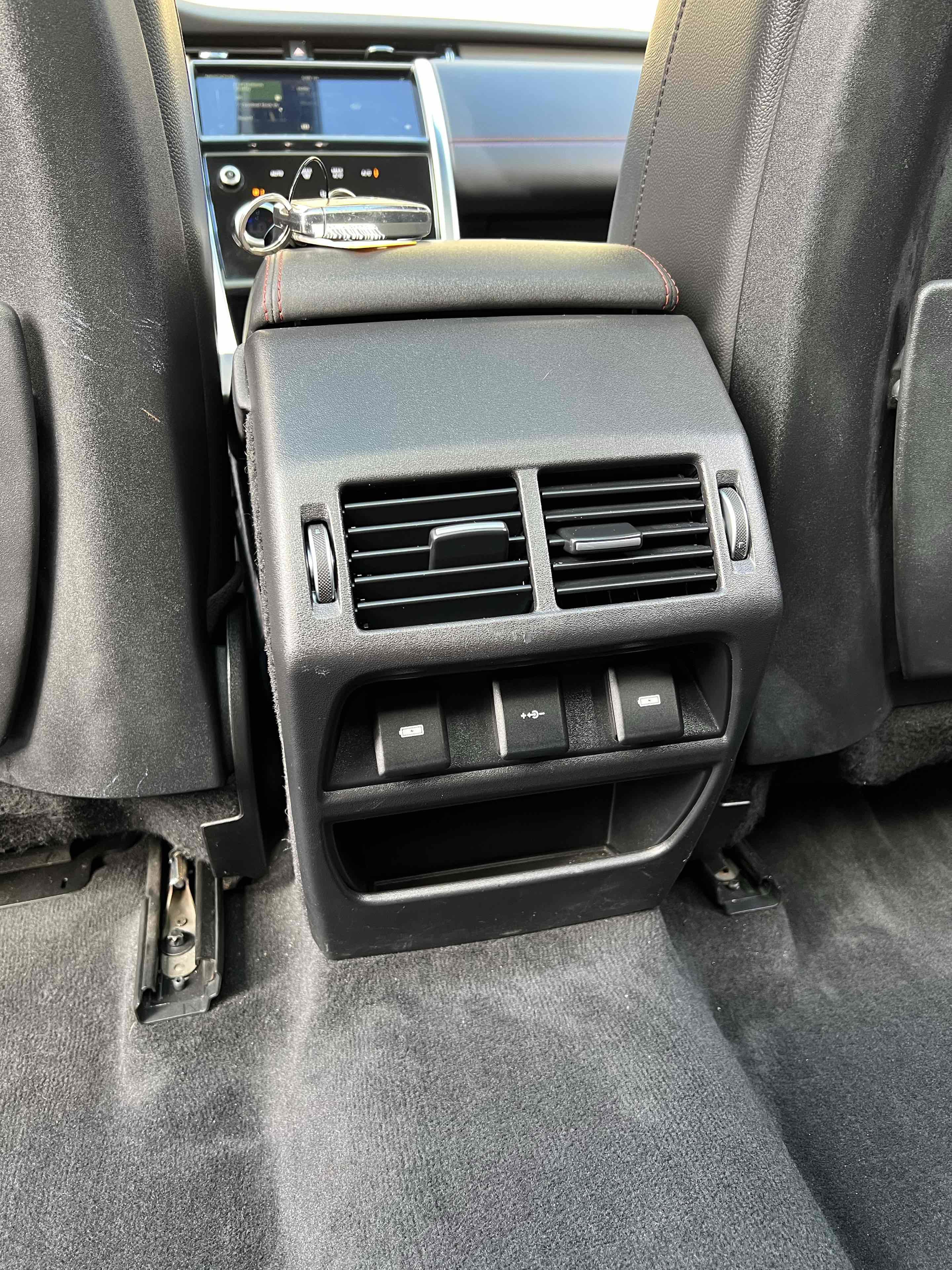 Used 2020 Land Rover Discovery Sport S R-Dynamic AWD/4WD image 37