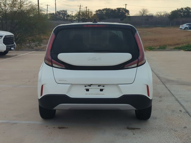 Used 2024 Kia Soul LX w/ Option Group 015 image 7