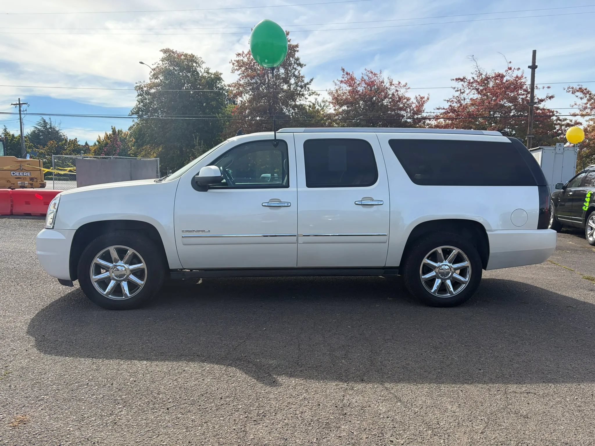 Used 2012 GMC Yukon XL Denali AWD/4WD image 6