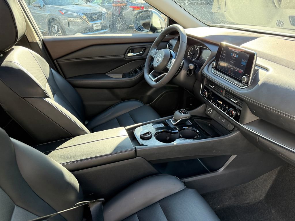Used 2023 Nissan Rogue SV w/ SV Premium B Package AWD/4WD image 24