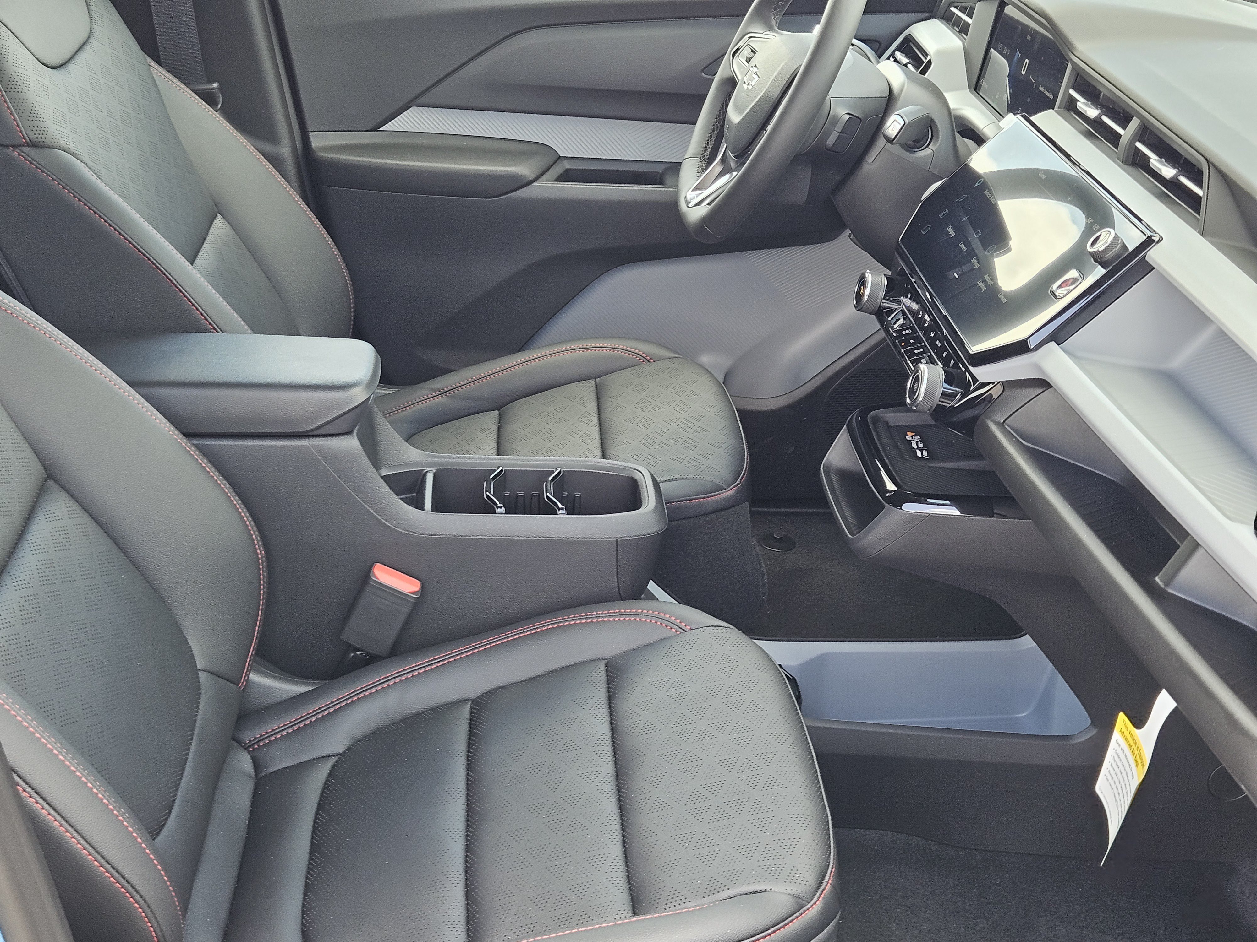 New 2027 Chevrolet Bolt RS w/ Technology Package FWD image 12