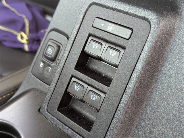 Used 2022 Ford Bronco Badlands image 20