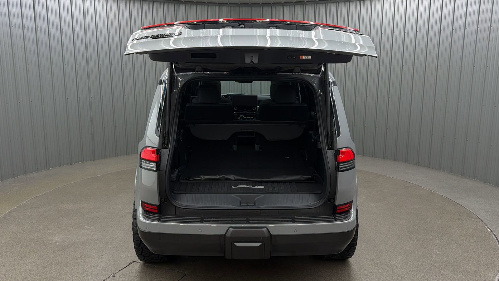 Used 2026 Lexus GX 550 w/ Accessory Package (2T) image 18