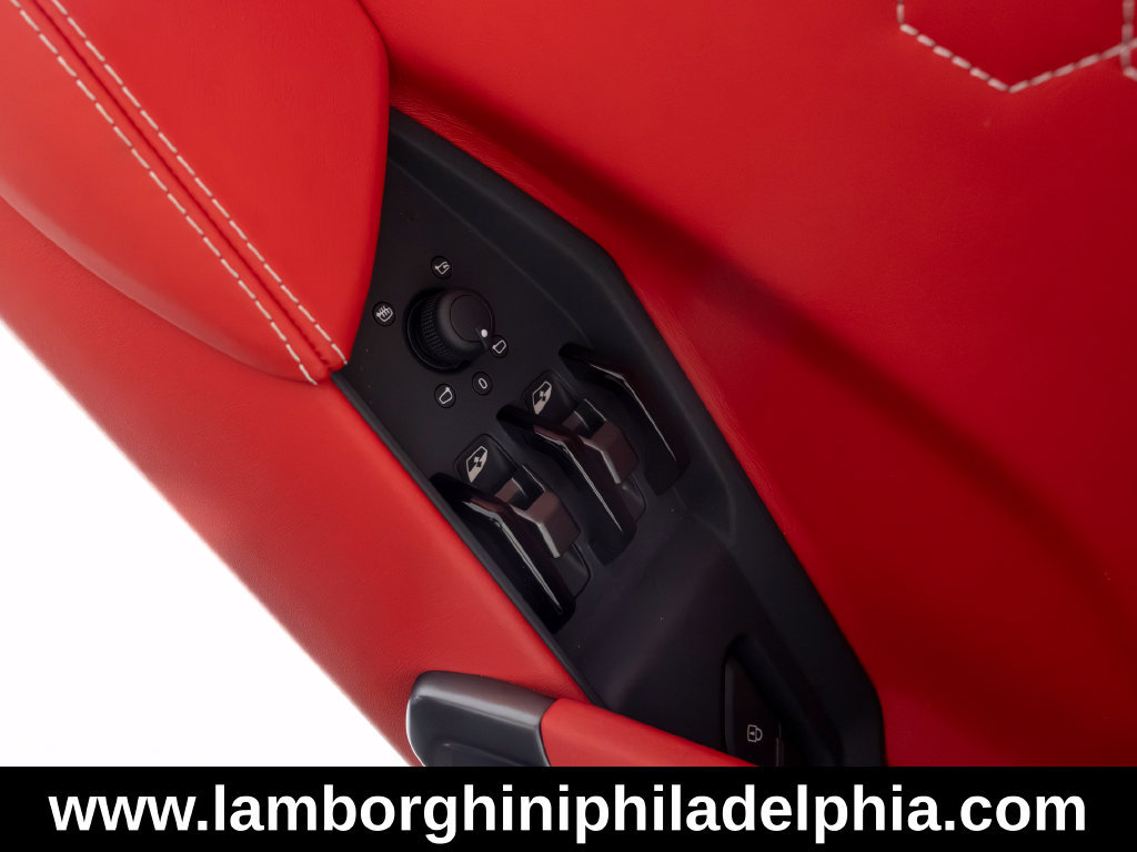 Used 2026 Lamborghini Revuelto AWD/4WD image 19