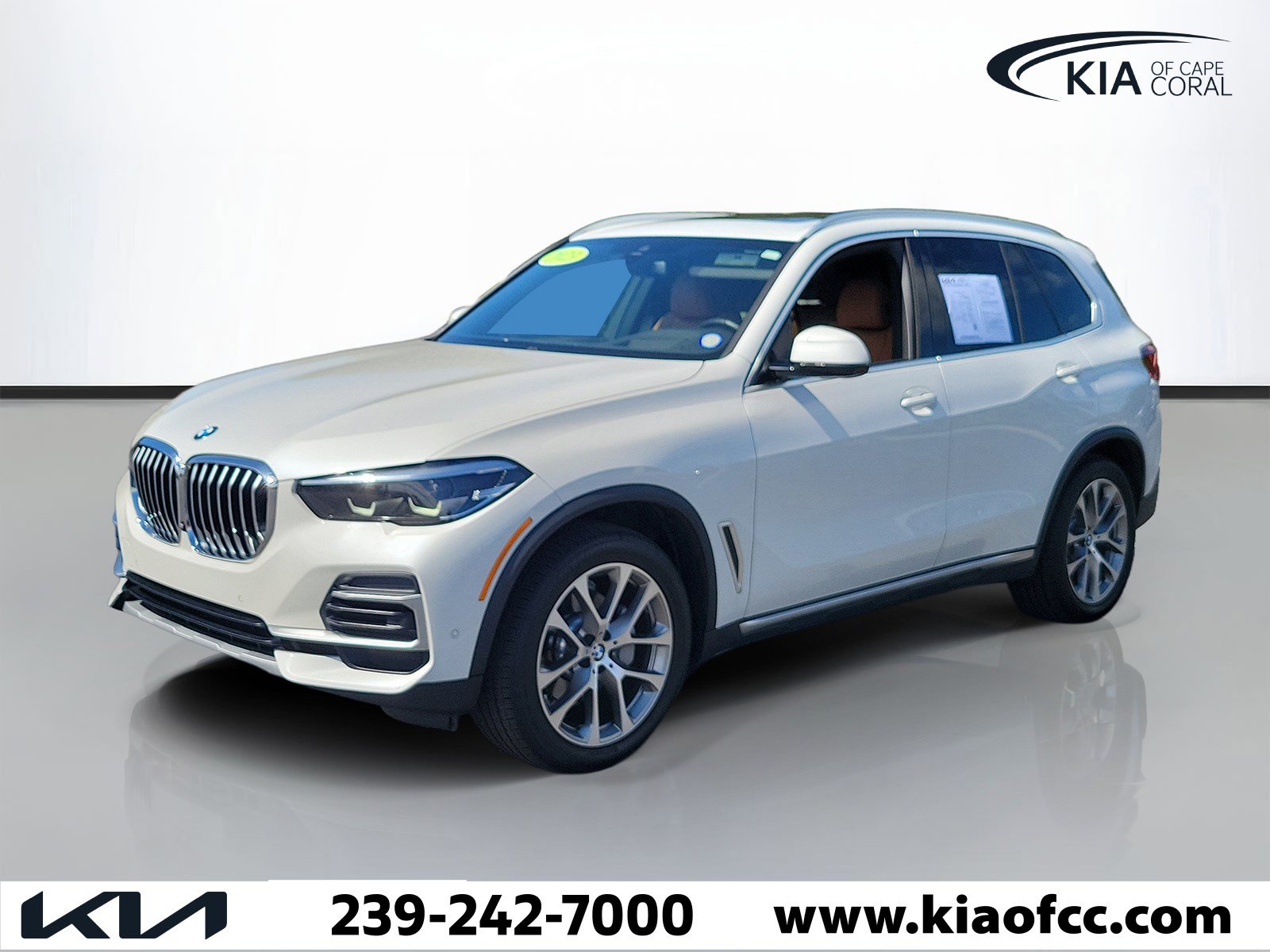 Used 2023 BMW X5 xDrive40i w/ Premium Package AWD/4WD image 3