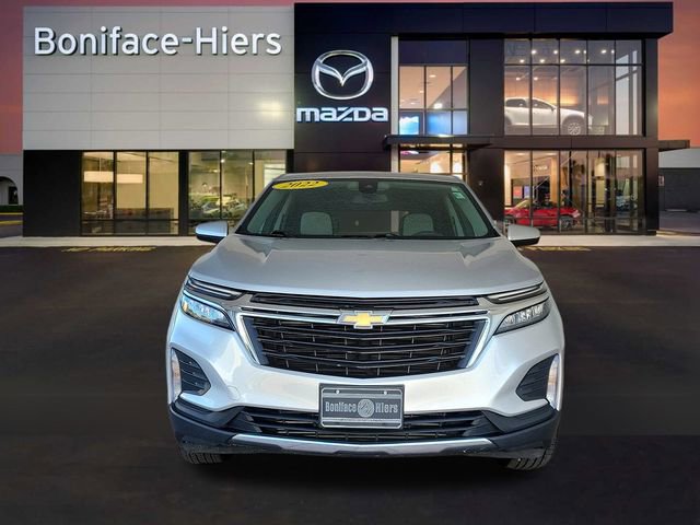 Used 2022 Chevrolet Equinox LT image 2