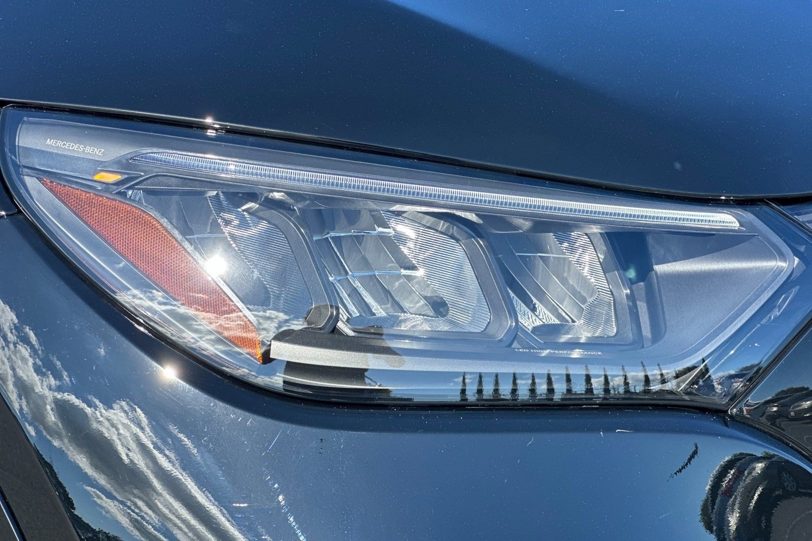 New 2026 Mercedes-Benz EQE 320 4MATIC SUV image 10