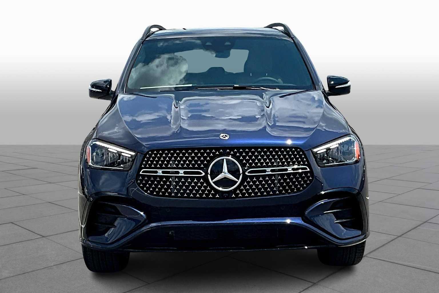 Certified 2026 Mercedes-Benz GLE 450 4MATIC image 3