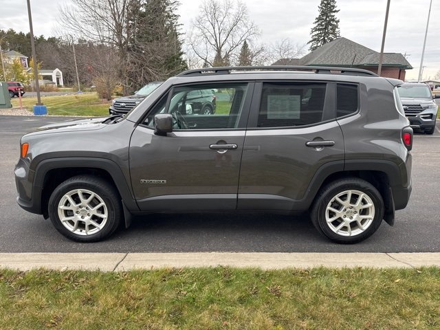 Used 2020 Jeep Renegade Latitude w/ Cold Weather Group image 4