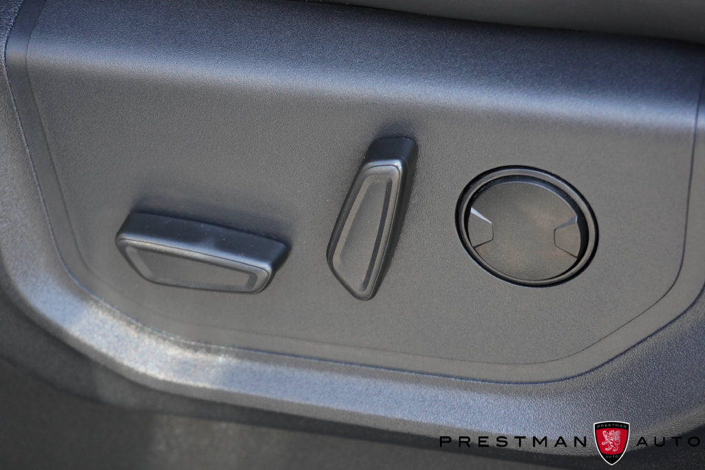 Used 2024 Ford Expedition XLT AWD/4WD image 28