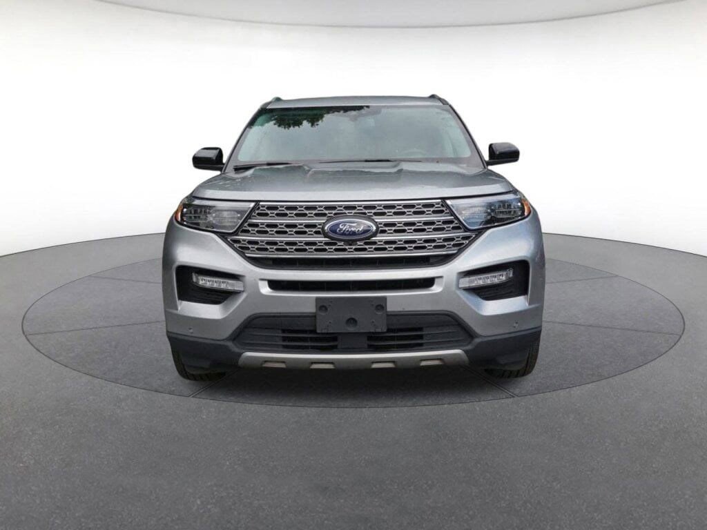 Used 2024 Ford Explorer Limited image 7