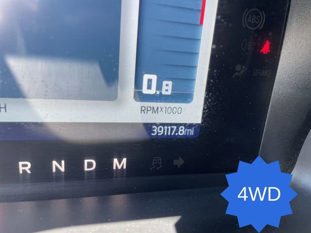 Used 2022 Ford Bronco Black Diamond image 12