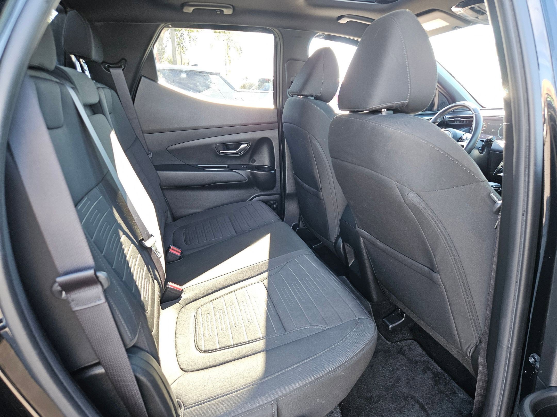 Used 2022 Hyundai Santa Cruz SEL Premium image 24