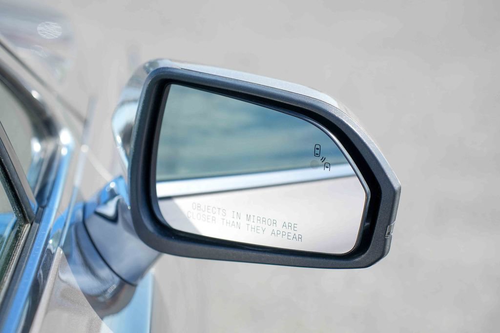 Used 2020 Lincoln MKZ FWD image 12