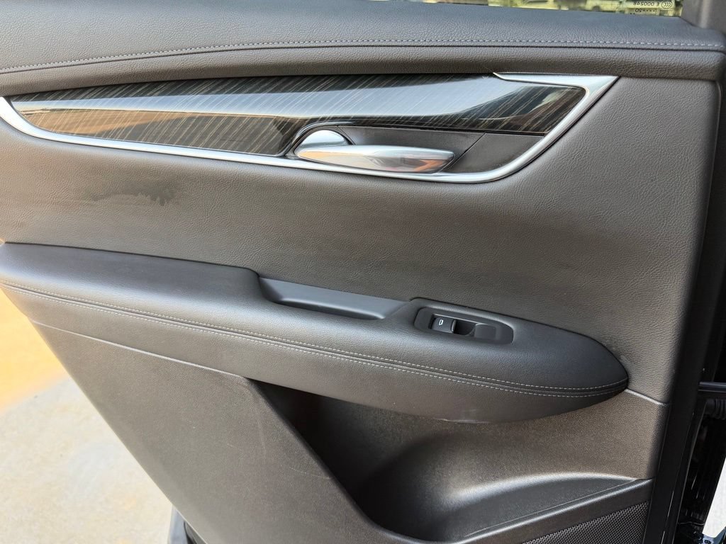 Used 2021 Cadillac XT6 Premium Luxury FWD image 26