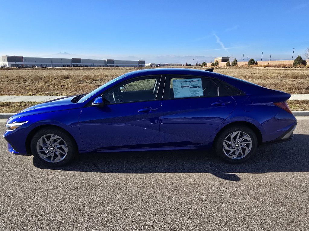 New 2026 Hyundai Elantra Blue image 2