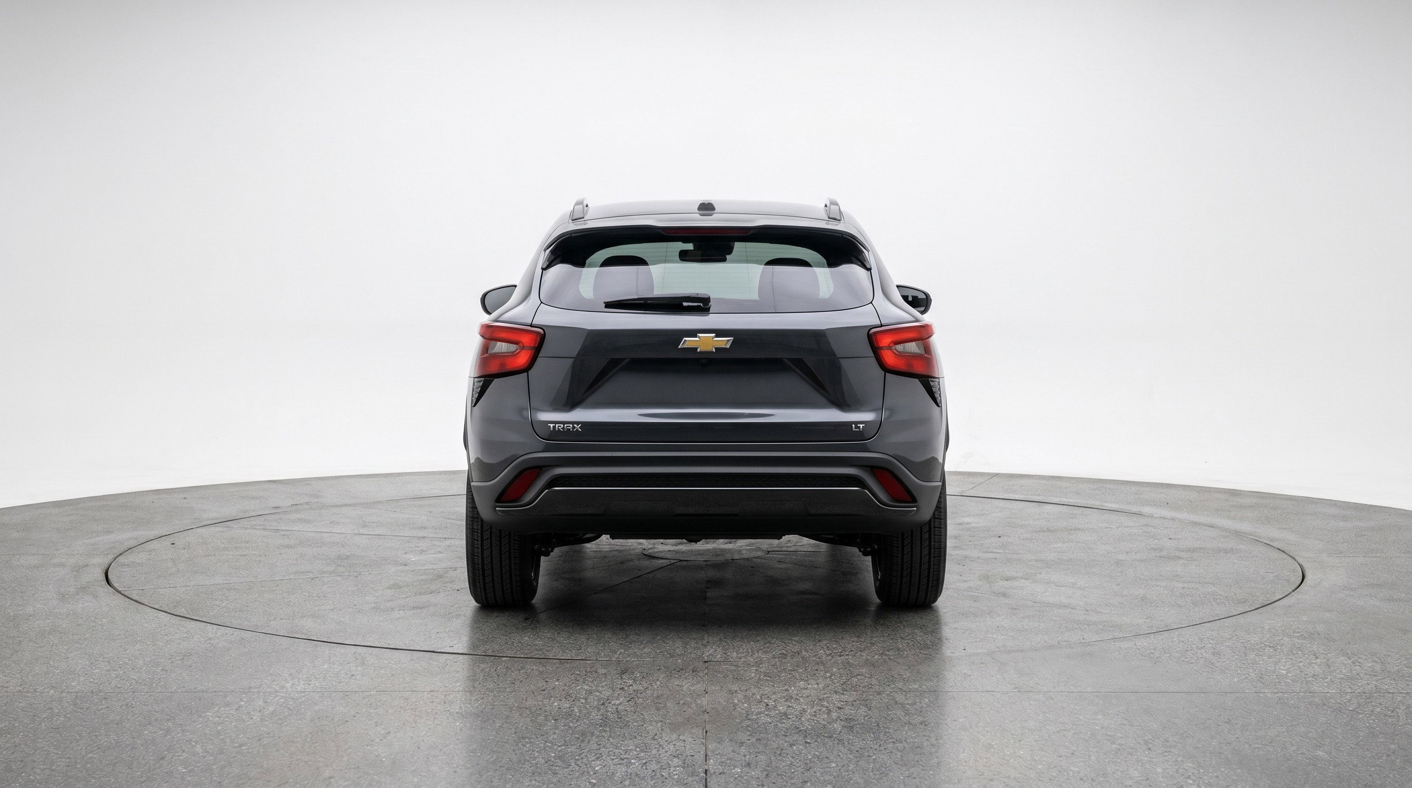 Used 2025 Chevrolet Trax LT FWD image 7