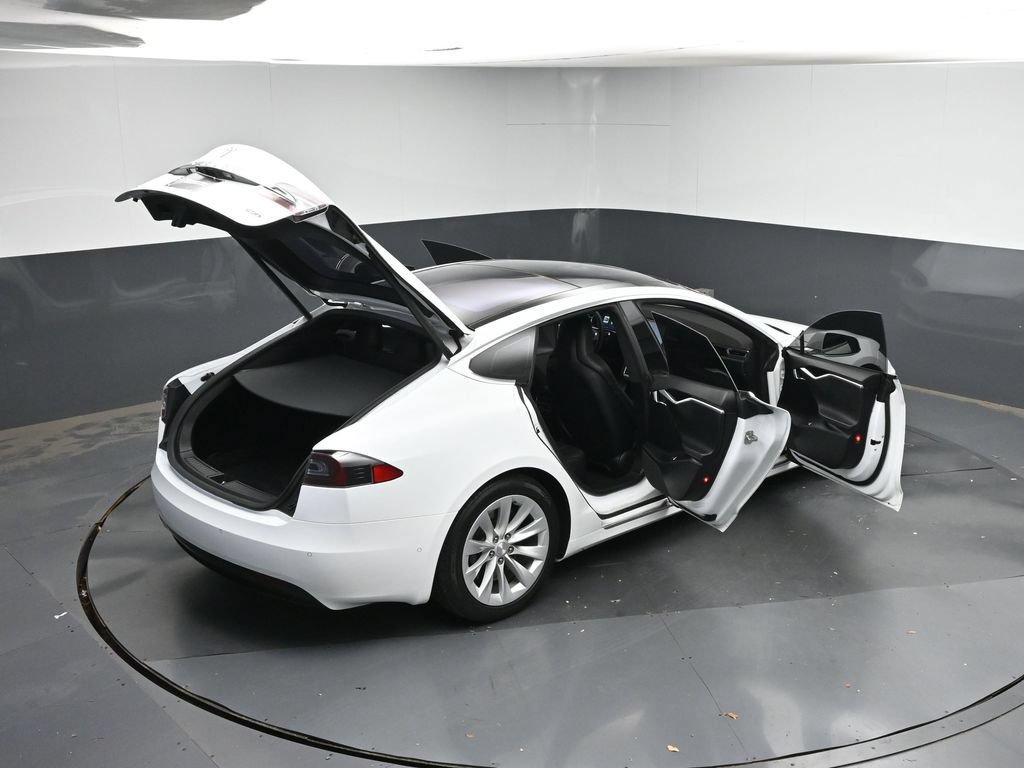 Used 2016 Tesla Model S 60D AWD/4WD image 40