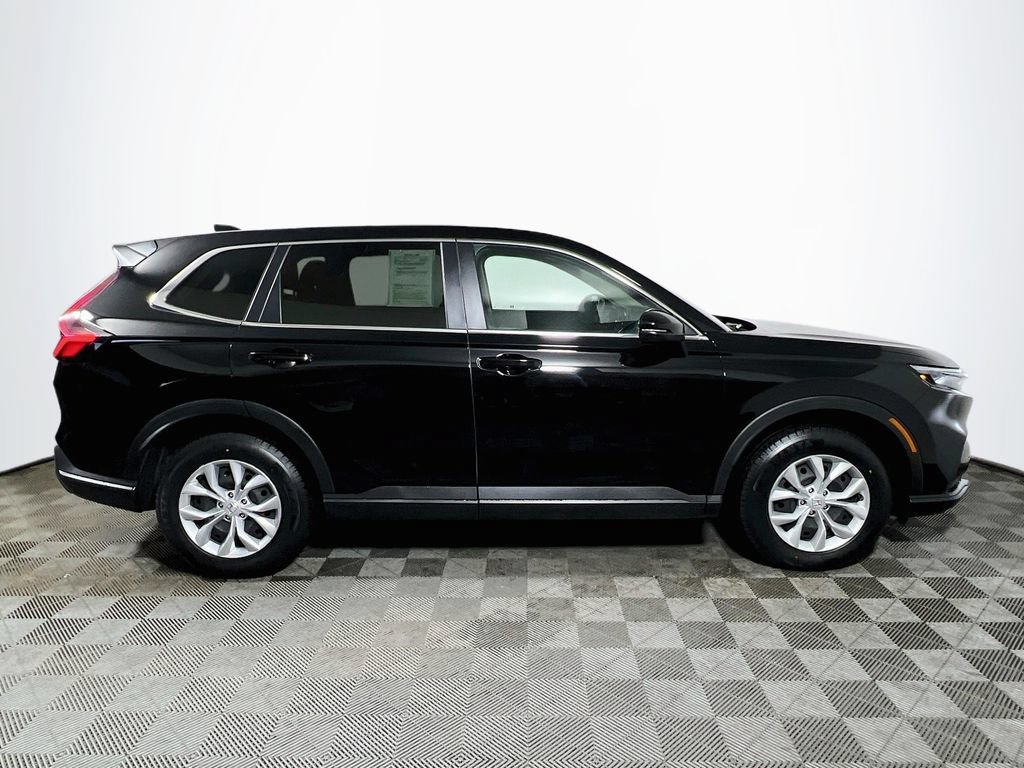 Used 2025 Honda CR-V LX image 8