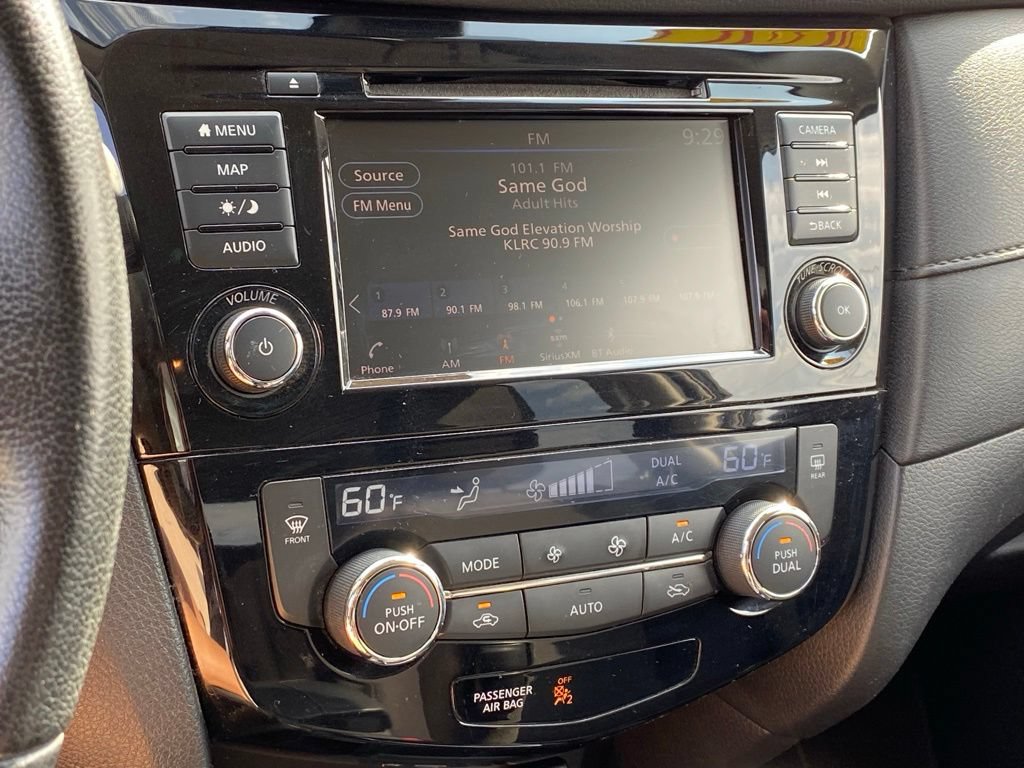 Used 2020 Nissan Rogue SV w/ Premium Package FWD image 15
