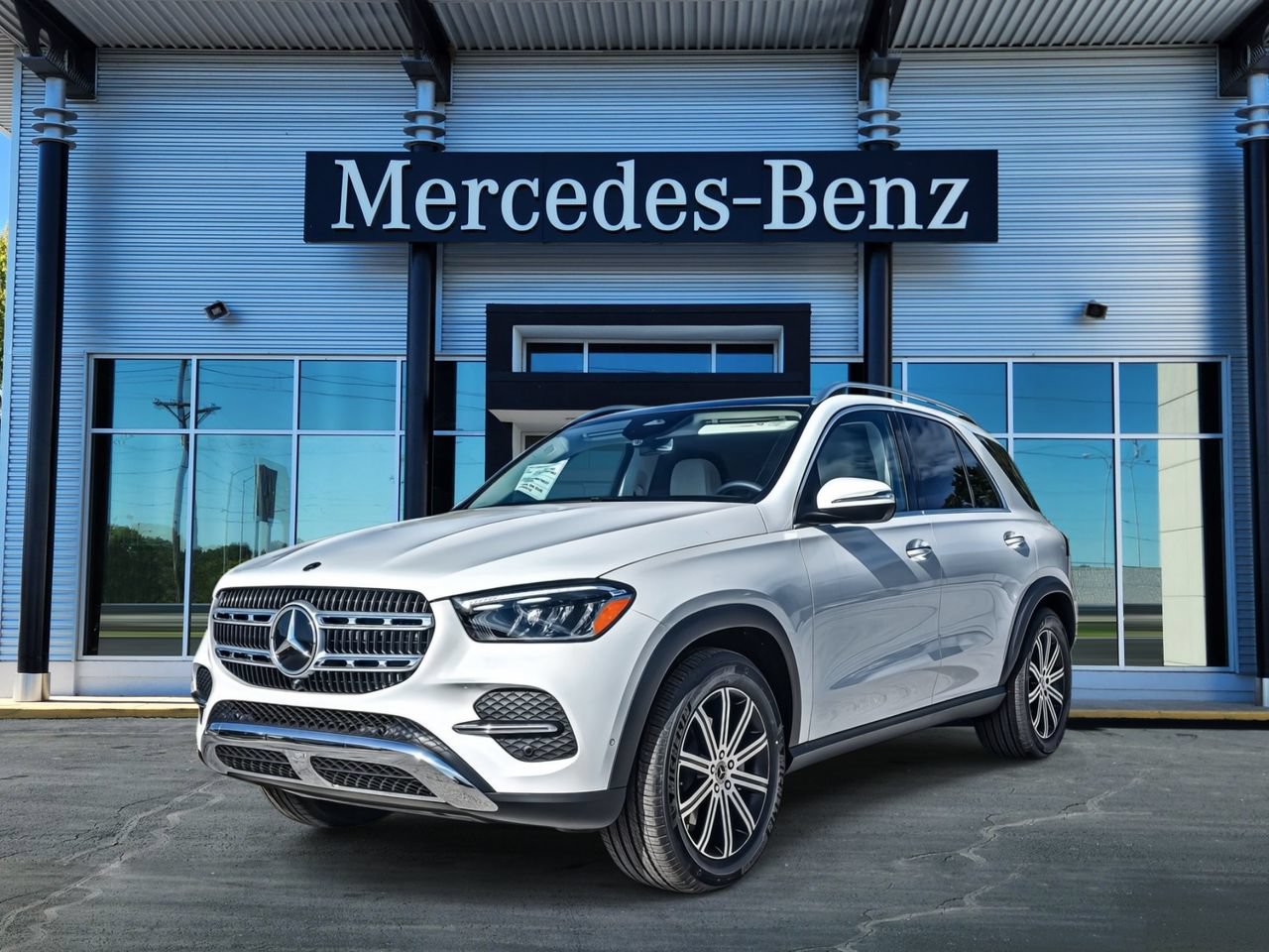 New 2026 Mercedes-Benz GLE 350 4MATIC image 3